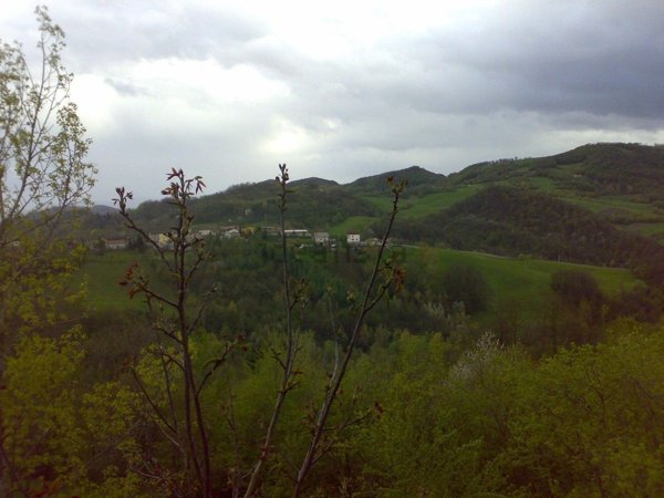 casa indipendente in vendita a Viano in zona Mamorra