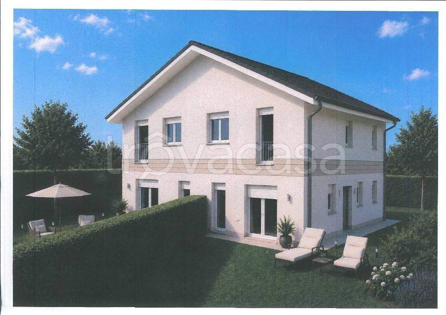 casa indipendente in vendita a Viano