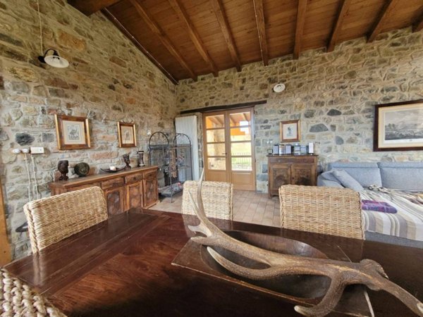 casa indipendente in vendita a Villa Minozzo