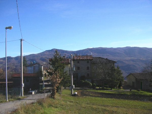 casa indipendente in vendita a Villa Minozzo in zona Gova