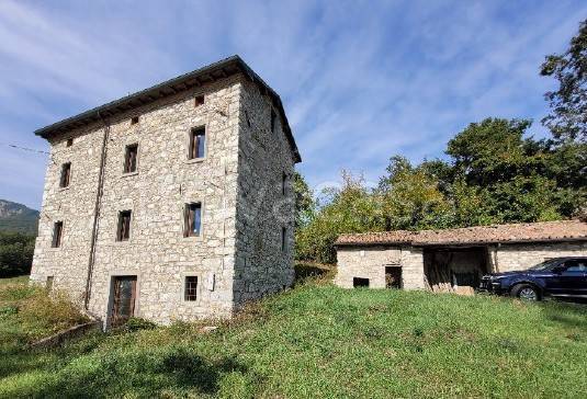 casa indipendente in vendita a Villa Minozzo