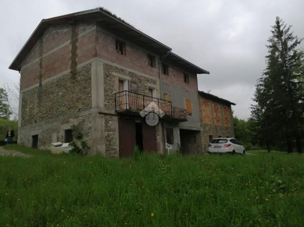 casa indipendente in vendita a Villa Minozzo