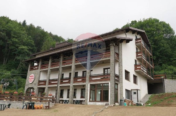 locale di sgombero in vendita a Villa Minozzo in zona Civago