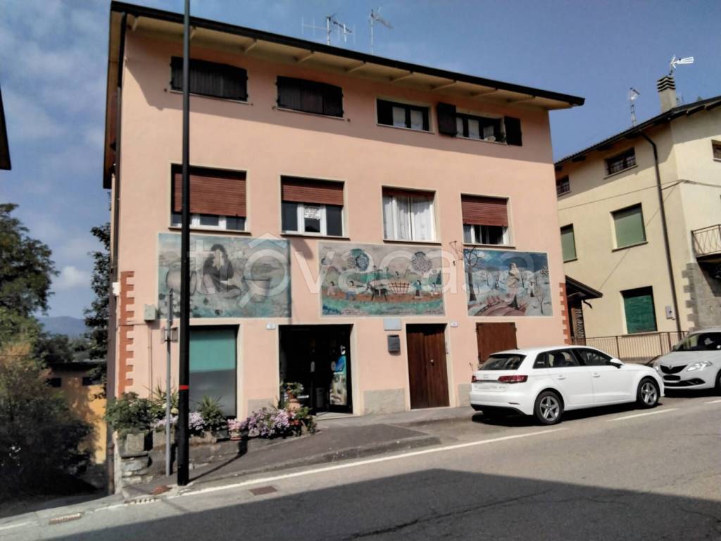 appartamento in vendita a Villa Minozzo in zona Asta