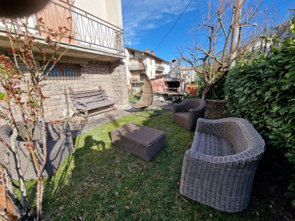 casa indipendente in vendita a Villa Minozzo in zona Sologno
