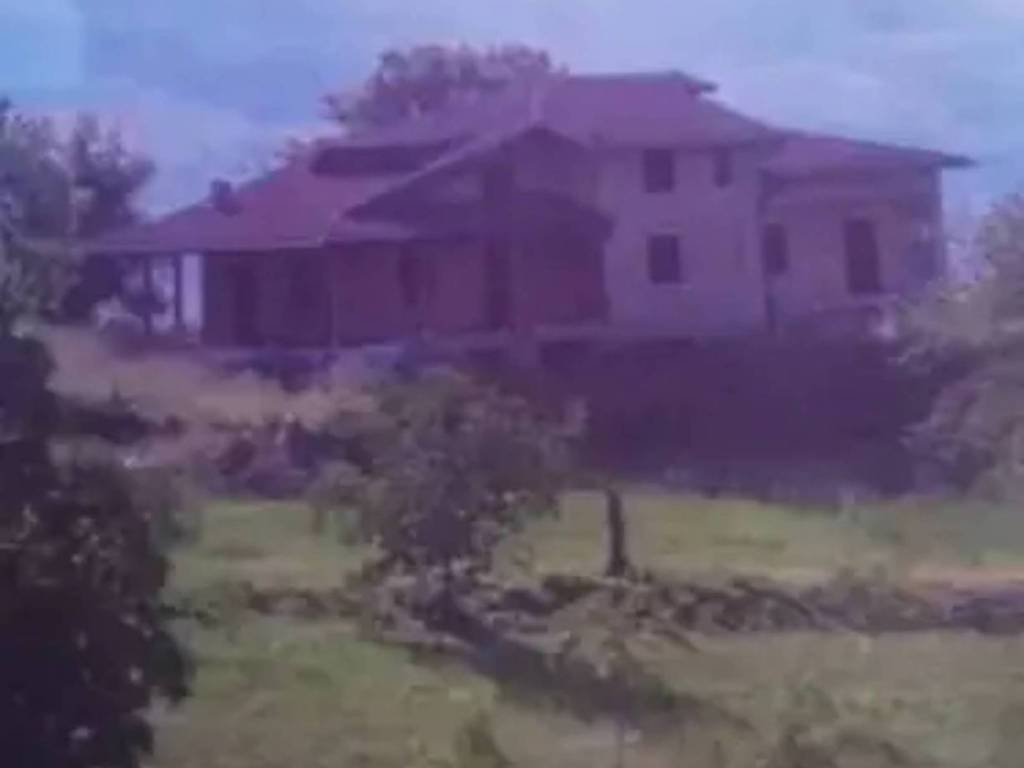 casa indipendente in vendita a Villa Minozzo