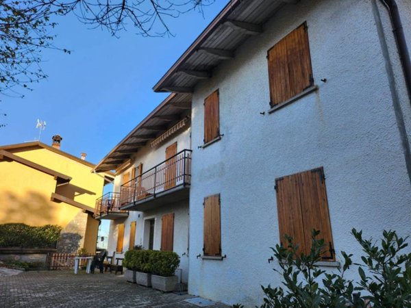 casa indipendente in vendita a Villa Minozzo in zona Costabona