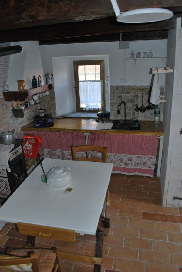 casa indipendente in vendita a Villa Minozzo in zona Febbio