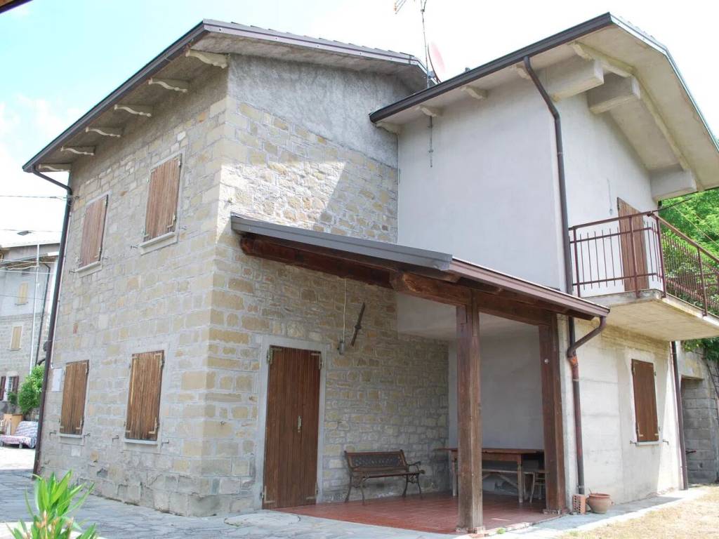 casa indipendente in vendita a Villa Minozzo