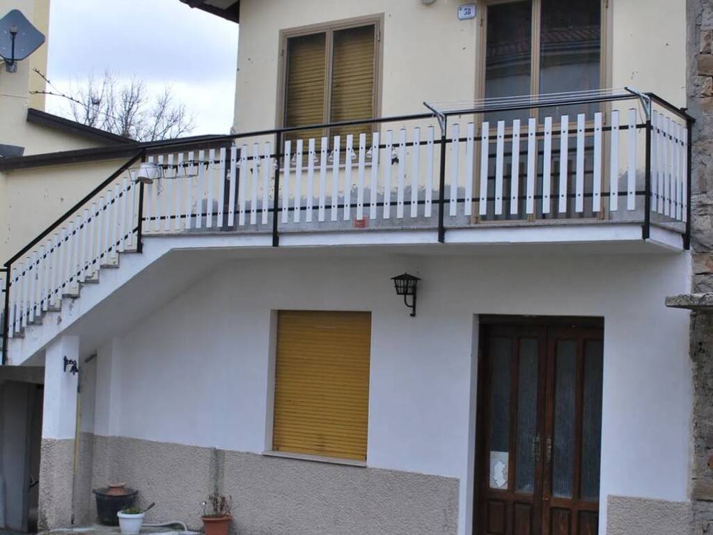 casa indipendente in vendita a Villa Minozzo
