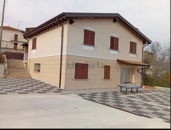 casa indipendente in vendita a Villa Minozzo