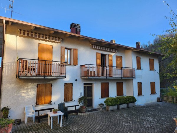 casa indipendente in vendita a Villa Minozzo
