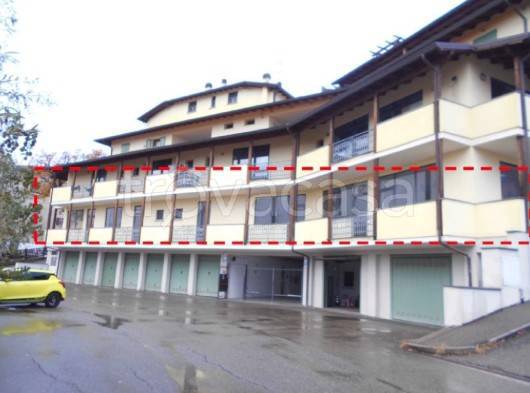 negozio in vendita a Villa Minozzo in zona Asta