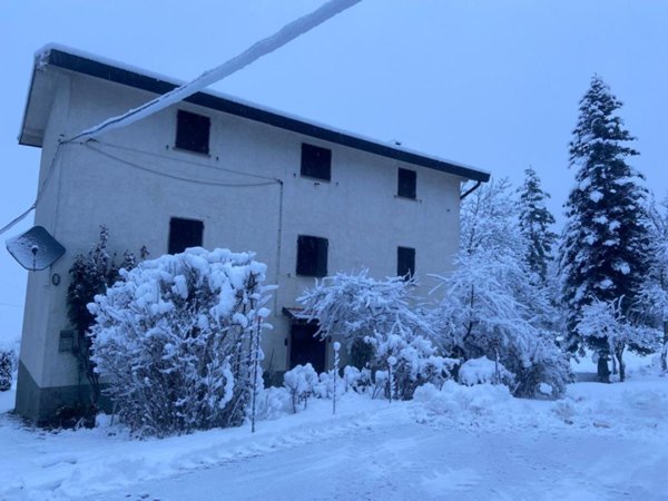 casa indipendente in vendita a Villa Minozzo