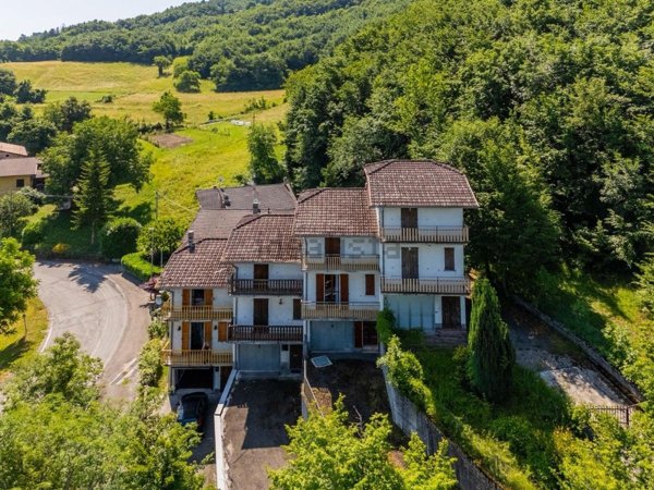 casa indipendente in vendita a Villa Minozzo