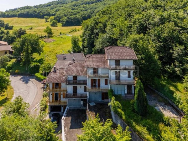 casa indipendente in vendita a Villa Minozzo