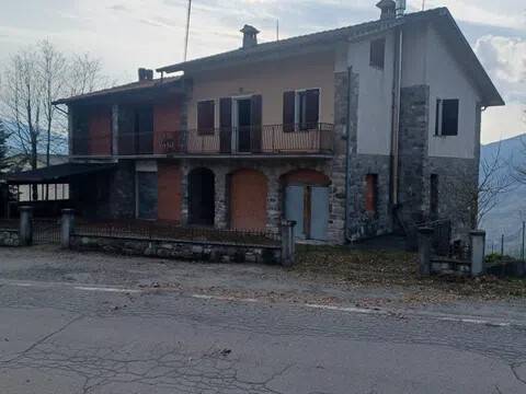 casa indipendente in vendita a Villa Minozzo