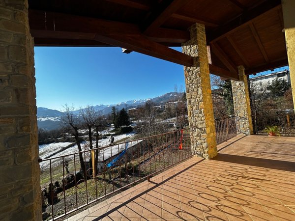 casa indipendente in vendita a Villa Minozzo