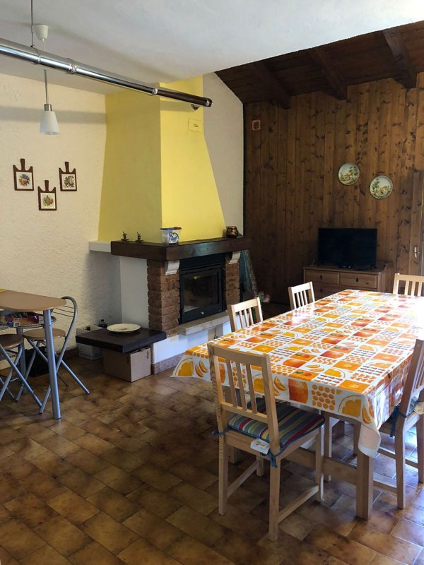 appartamento in vendita a Villa Minozzo in zona Civago