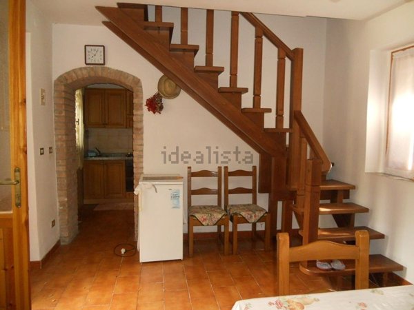 casa indipendente in vendita a Villa Minozzo in zona Gova