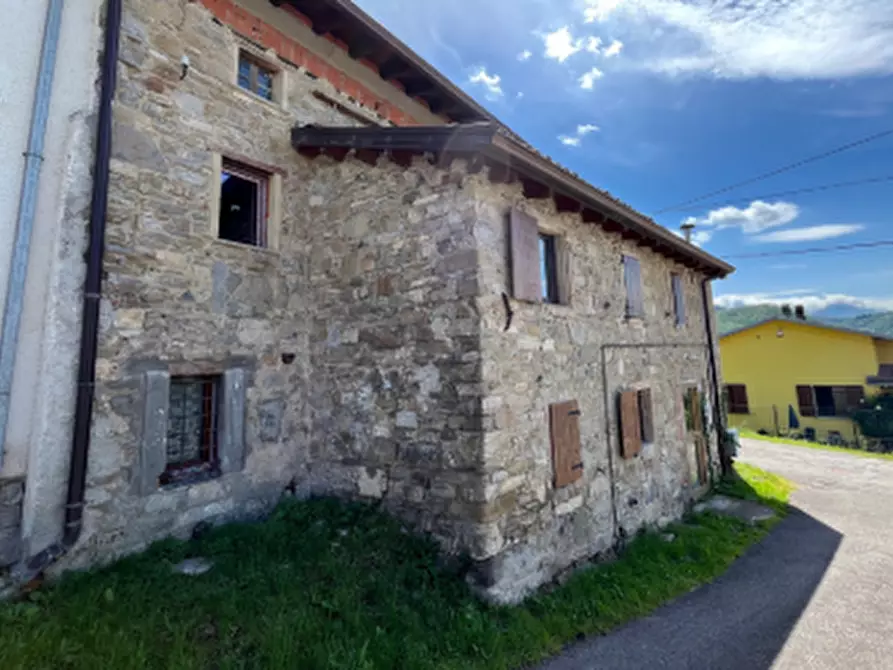 casa indipendente in vendita a Villa Minozzo in zona Asta