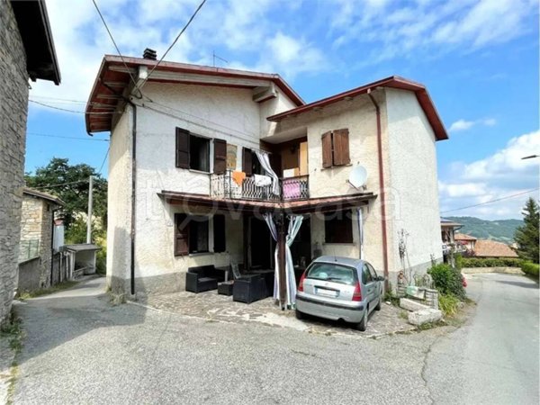 appartamento in vendita a Villa Minozzo in zona Asta