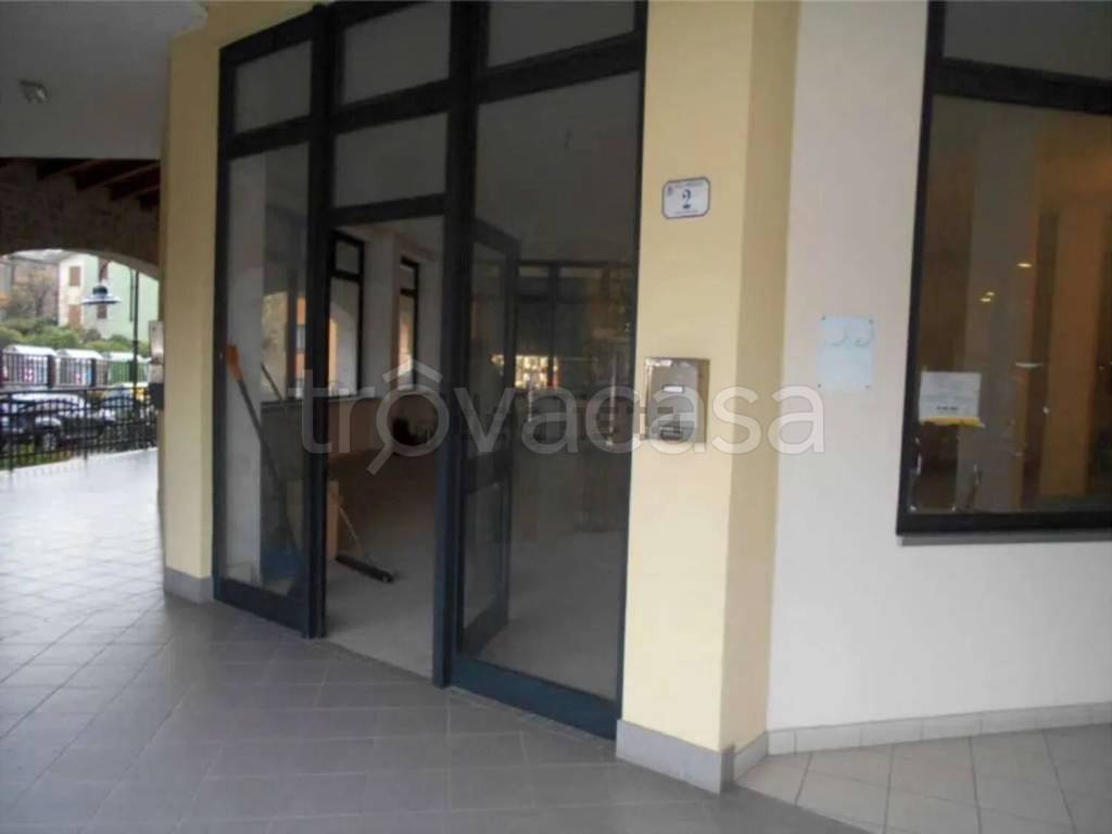 casa indipendente in vendita a Villa Minozzo in zona Asta