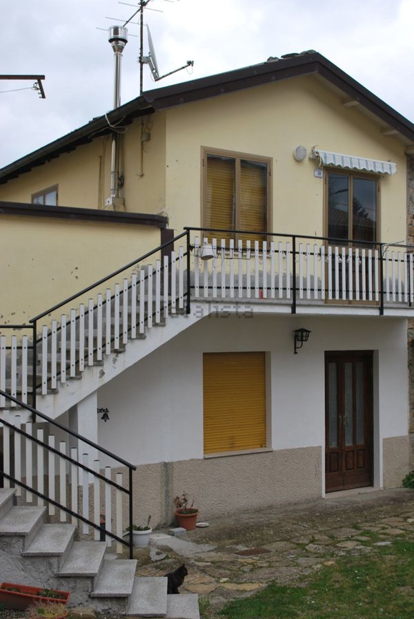 casa indipendente in vendita a Villa Minozzo