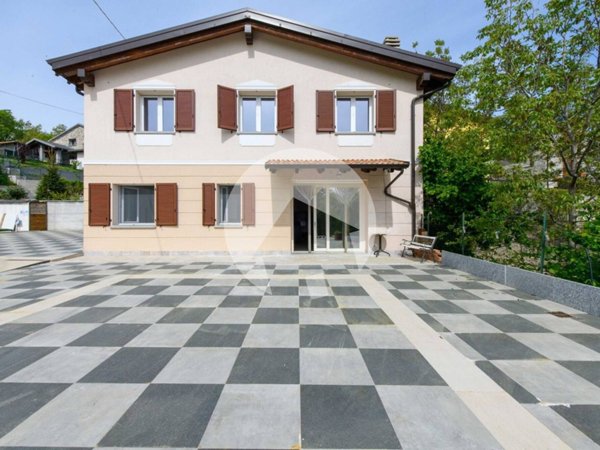 casa indipendente in vendita a Villa Minozzo