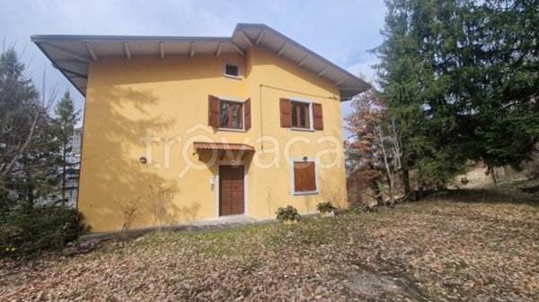 appartamento in vendita a Villa Minozzo in zona Lusignana