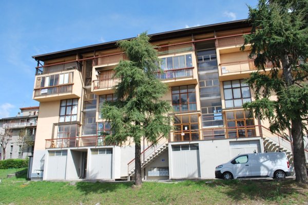 casa indipendente in vendita a Villa Minozzo in zona Case Zobbi