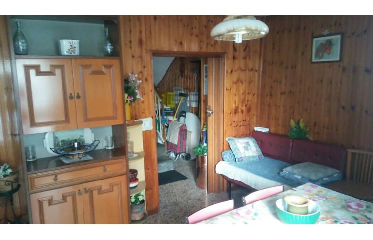 casa indipendente in vendita a Villa Minozzo in zona Case Zobbi