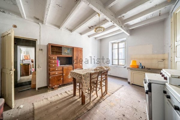 casa indipendente in vendita a Villa Minozzo in zona Case Zobbi