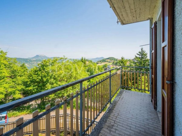 casa indipendente in vendita a Villa Minozzo