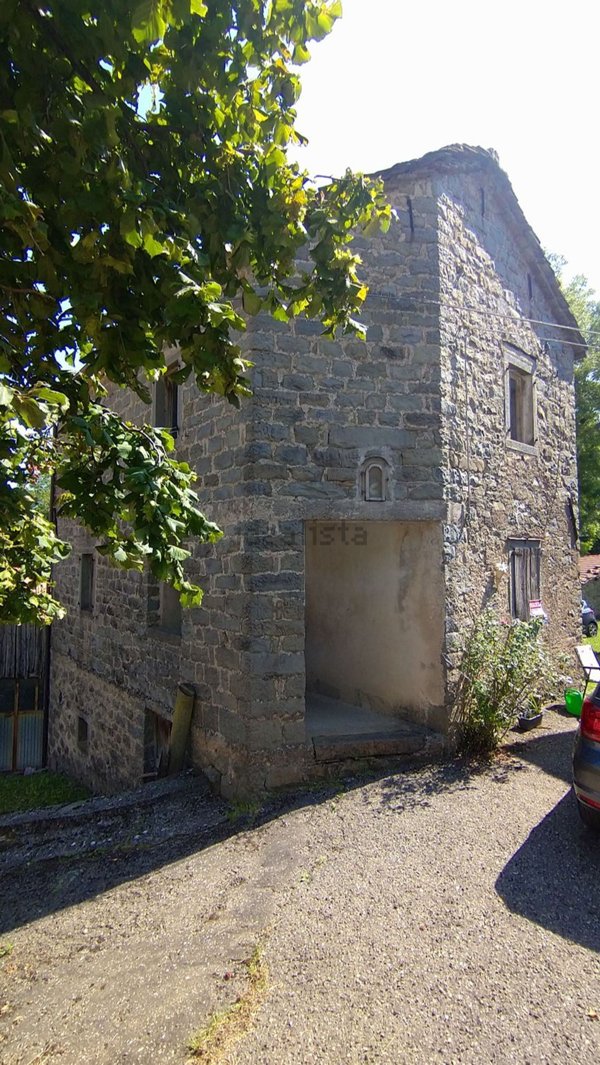 casa indipendente in vendita a Villa Minozzo in zona Cervarolo