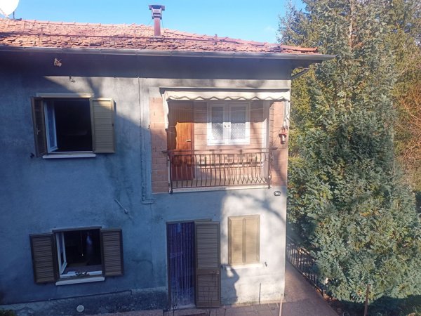 casa indipendente in vendita a Ventasso in zona Ligonchio