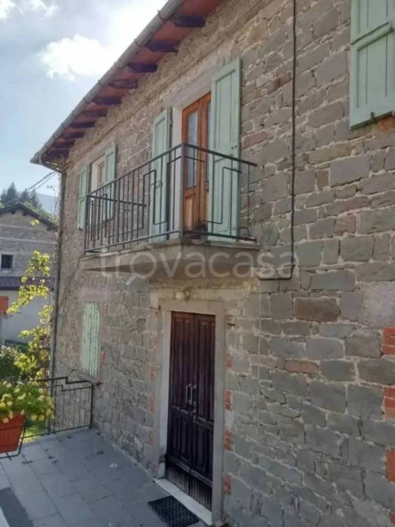 casa indipendente in vendita a Ventasso in zona Casalino