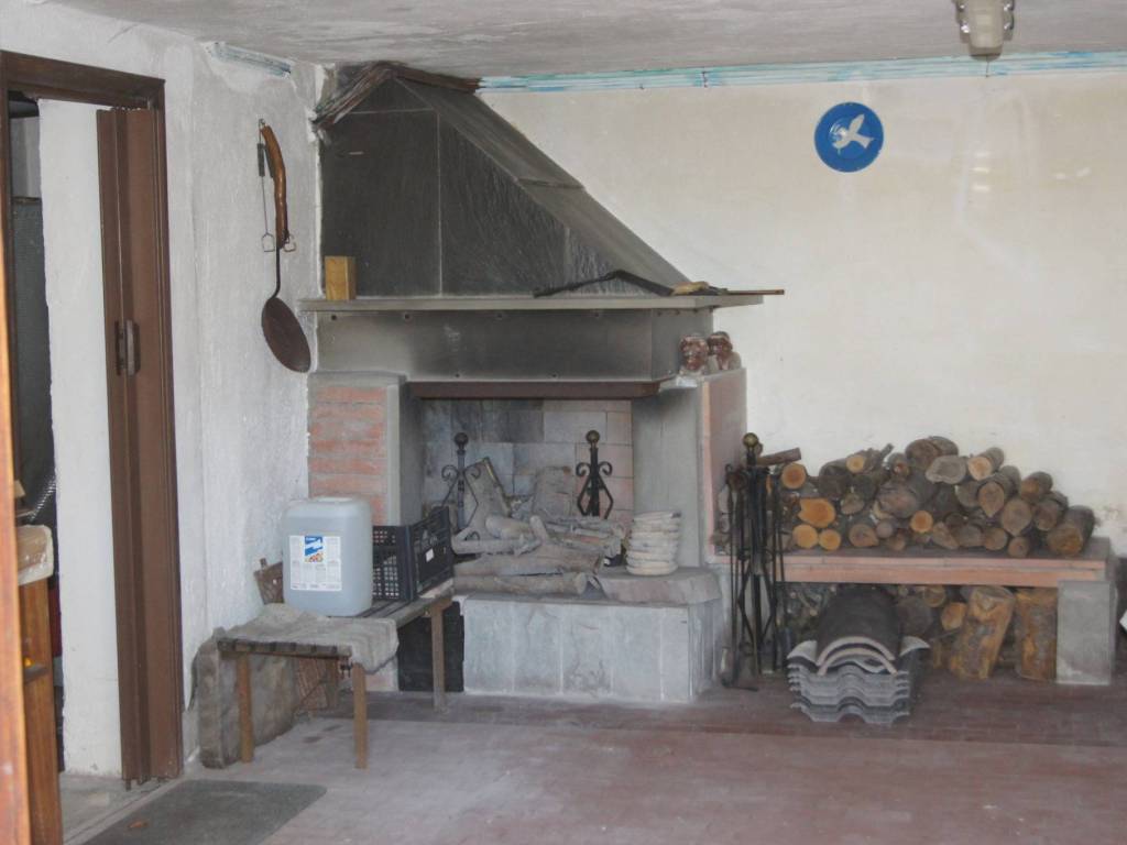 casa indipendente in vendita a Ventasso in zona Cerreto Laghi