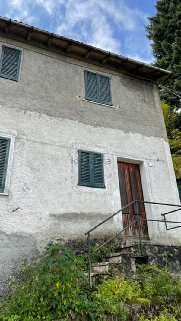 appartamento in vendita a Ventasso in zona Ligonchio