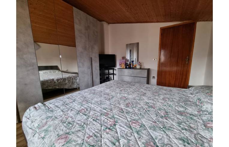 casa indipendente in vendita a Ventasso in zona Ramiseto