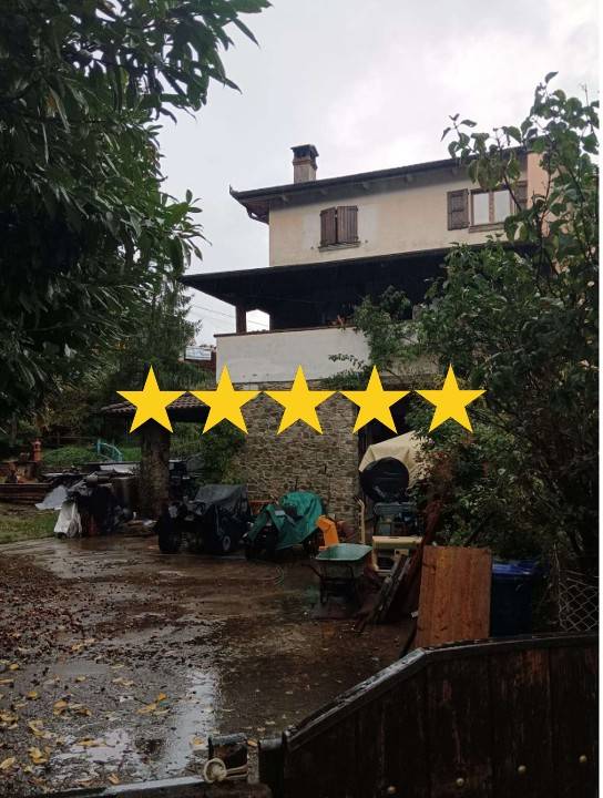 casa indipendente in vendita a Ventasso