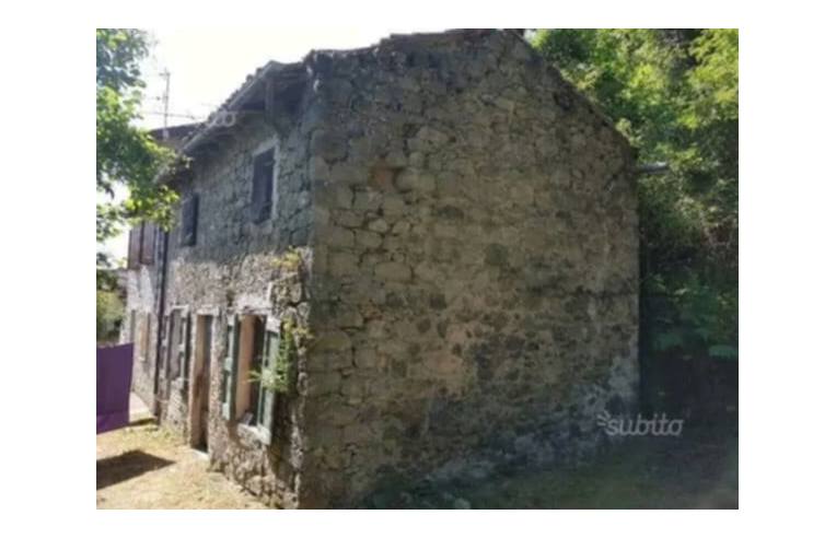 casa indipendente in vendita a Ventasso in zona Cervarezza