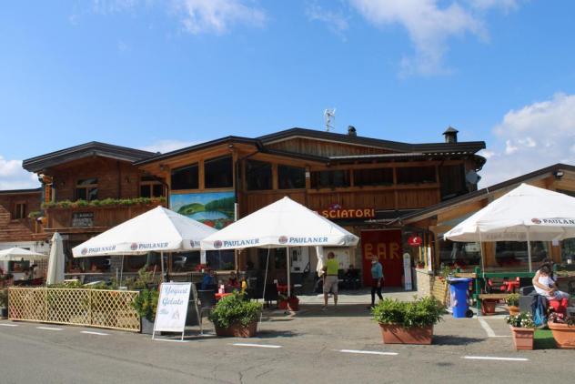 intera palazzina in vendita a Ventasso in zona Cerreto Laghi