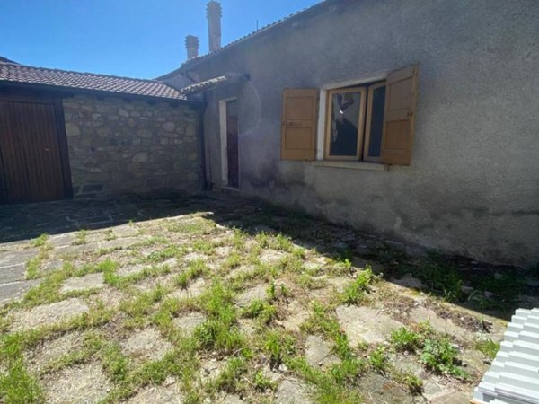 appartamento in vendita a Ventasso in zona Cervarezza