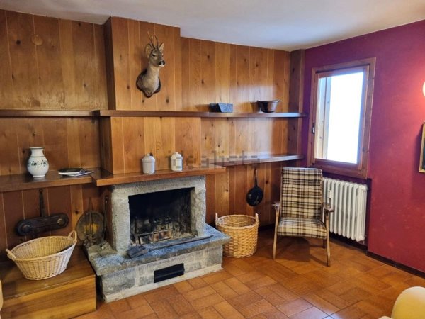 appartamento in vendita a Ventasso in zona Cerreto Laghi