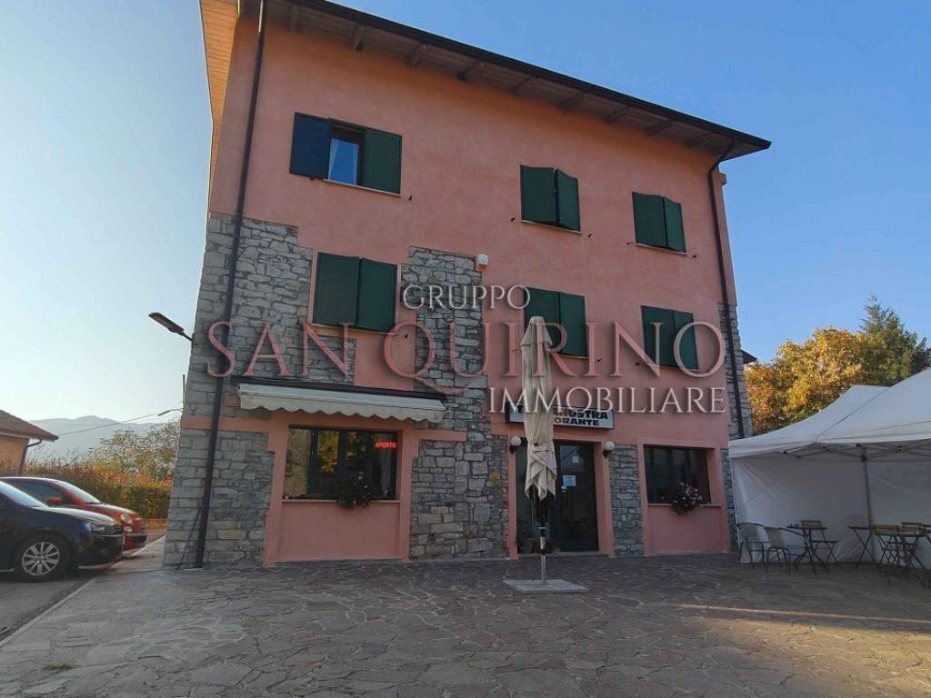 appartamento in vendita a Ventasso in zona Castagneto