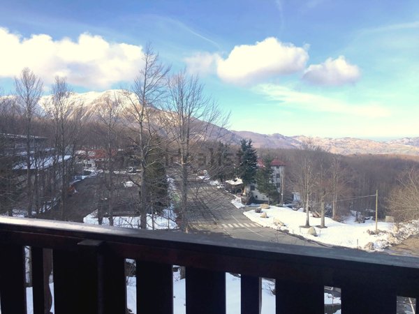 appartamento in vendita a Ventasso in zona Cerreto Laghi