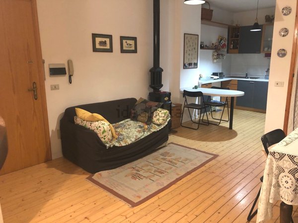 appartamento in vendita a Ventasso in zona Cerreto Laghi