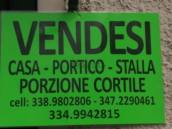 casa indipendente in vendita a Ventasso