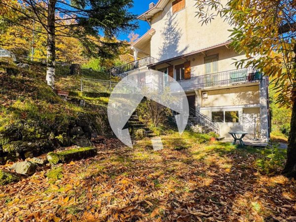 appartamento in vendita a Ventasso in zona Cervarezza